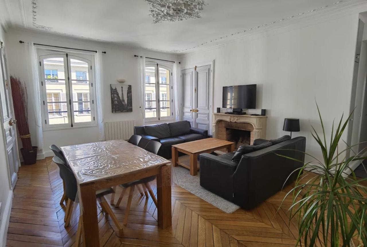 3 Pieces 4****, Au Coeur Du Quartier Historique Apartment แวร์ซาย ภายนอก รูปภาพ