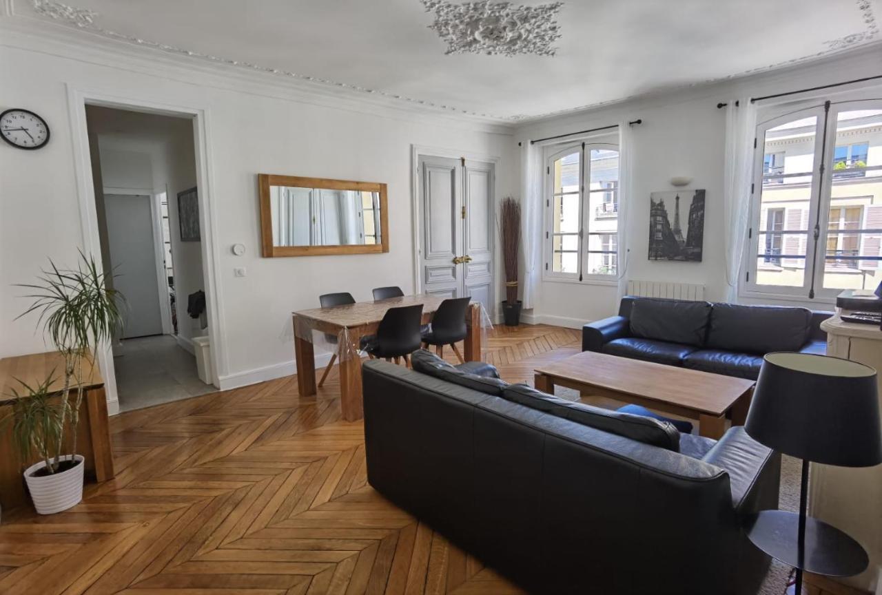 3 Pieces 4****, Au Coeur Du Quartier Historique Apartment แวร์ซาย ภายนอก รูปภาพ